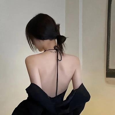 心郁郁